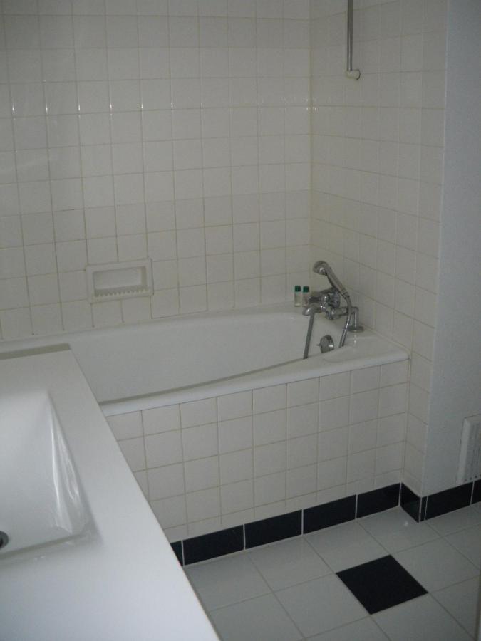 Hotel Continental В'єрзон Номер фото